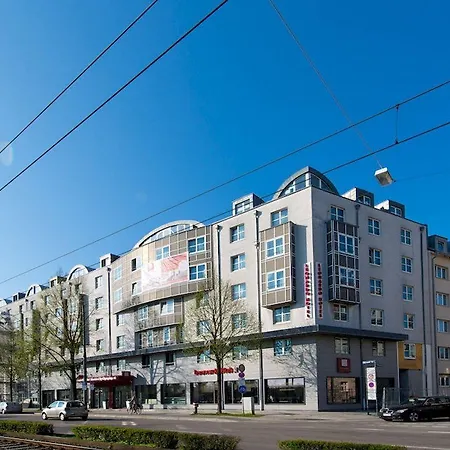 慕尼黑市奥林匹克公园莱昂纳多酒店