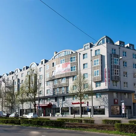 慕尼黑市奥林匹克公园莱昂纳多酒店