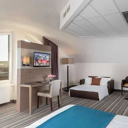 Hotel Leonardo Olympiapark 4*