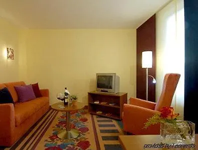 ليوناردو سيتي أولمبيابارك فندق 4*
