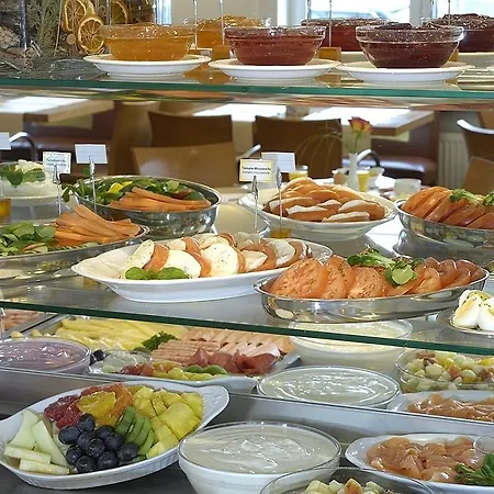 Leonardo Olympiapark Hotel Munich