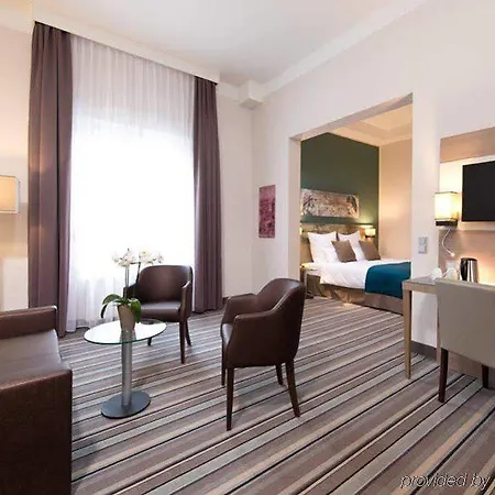 Leonardo Olympiapark Hotel 4*