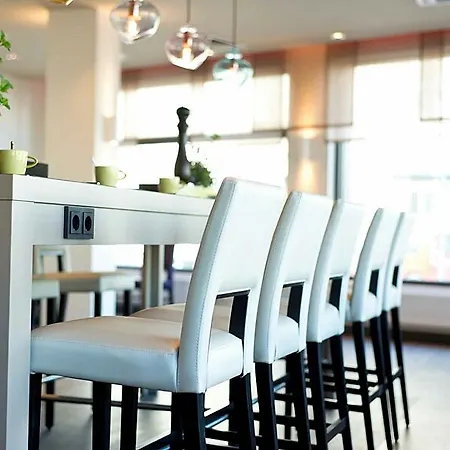 Leonardo Olympiapark מלון 4*