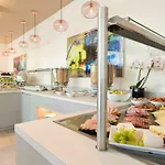 Hotel Leonardo Olympiapark 4*